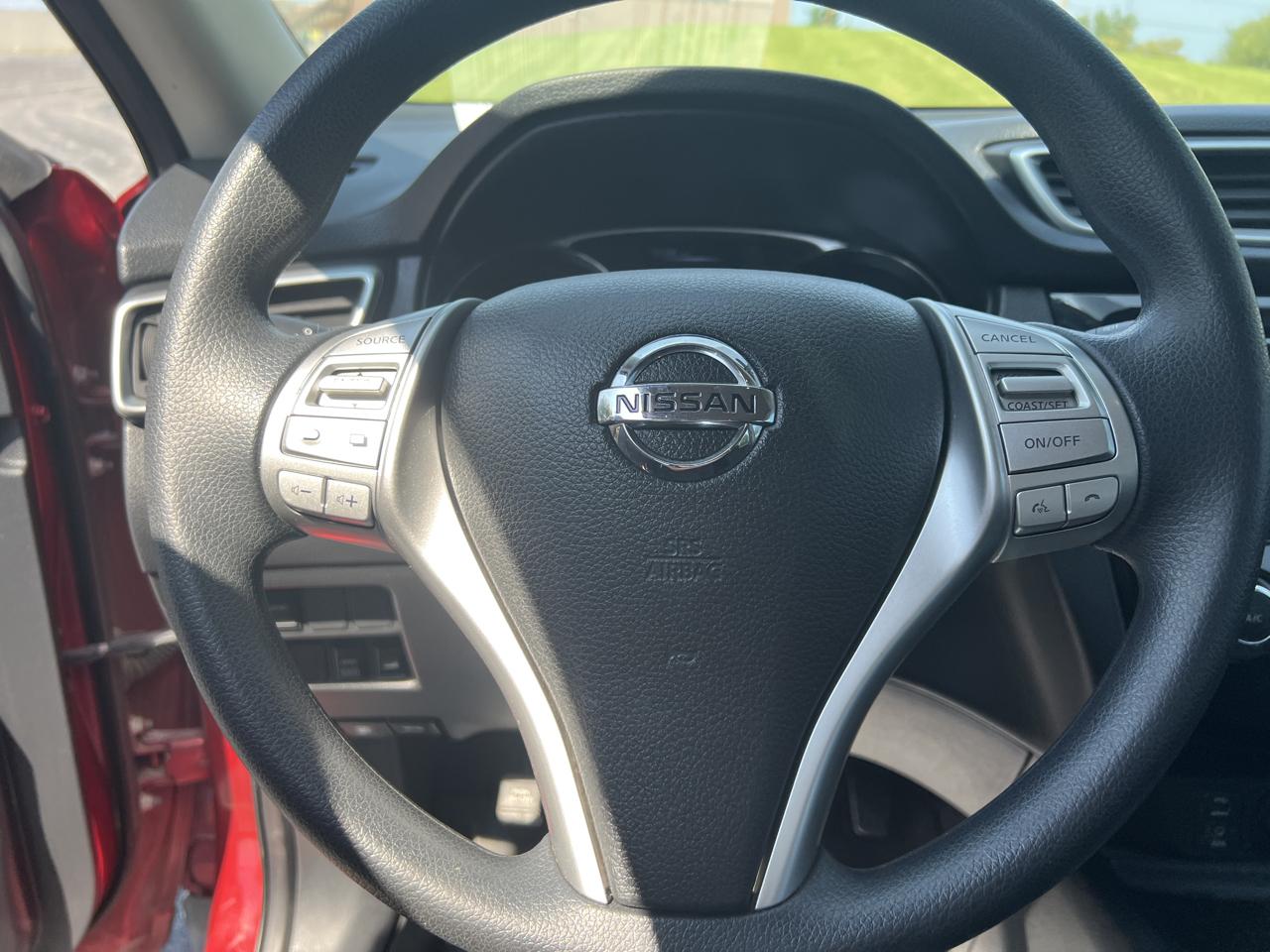 Nissan Rogue AWD 4dr SV 2016