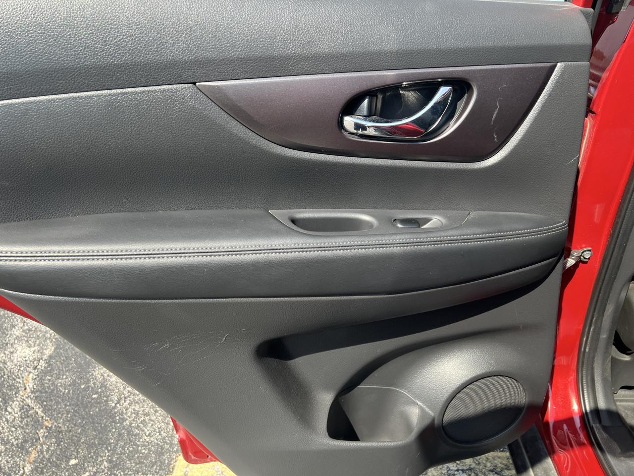 Nissan Rogue AWD 4dr SV 2016