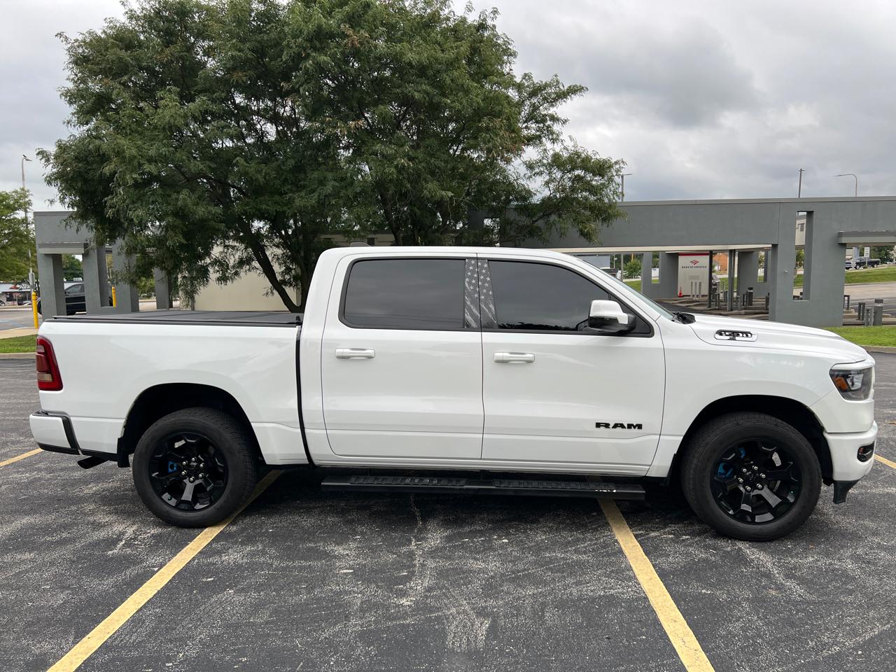 RAM 1500 Big Horn/Lone Star 4x4 Crew Cab 5'7" Box 2019