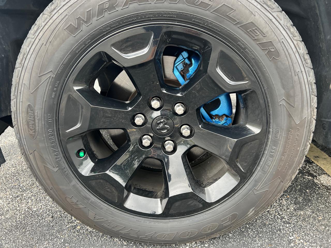 RAM 1500 Big Horn/Lone Star 4x4 Crew Cab 5'7" Box 2019