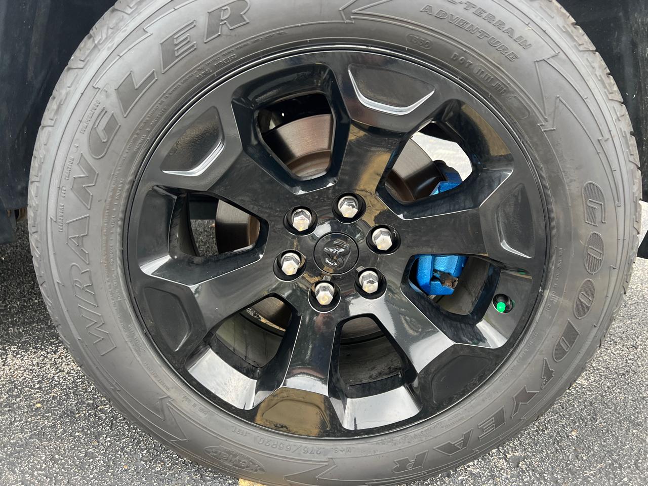 RAM 1500 Big Horn/Lone Star 4x4 Crew Cab 5'7" Box 2019