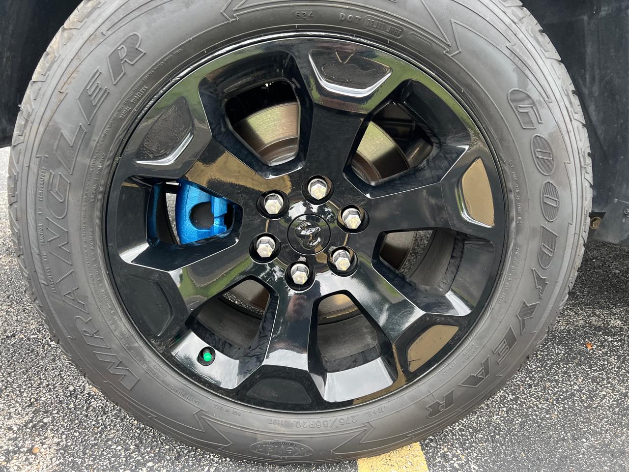 RAM 1500 Big Horn/Lone Star 4x4 Crew Cab 5'7" Box 2019