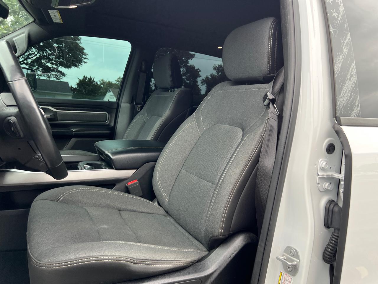 RAM 1500 Big Horn/Lone Star 4x4 Crew Cab 5'7" Box 2019