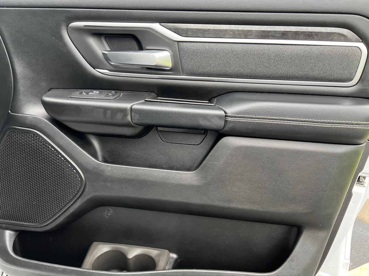 RAM 1500 Big Horn/Lone Star 4x4 Crew Cab 5'7" Box 2019