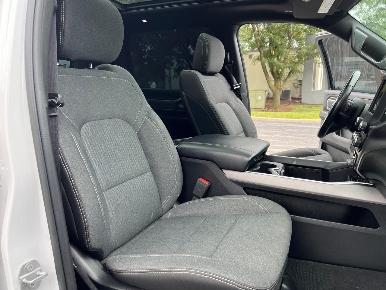 RAM 1500 Big Horn/Lone Star 4x4 Crew Cab 5'7" Box 2019