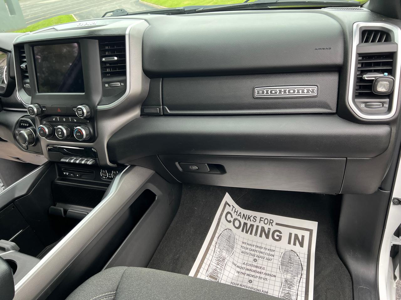 RAM 1500 Big Horn/Lone Star 4x4 Crew Cab 5'7" Box 2019