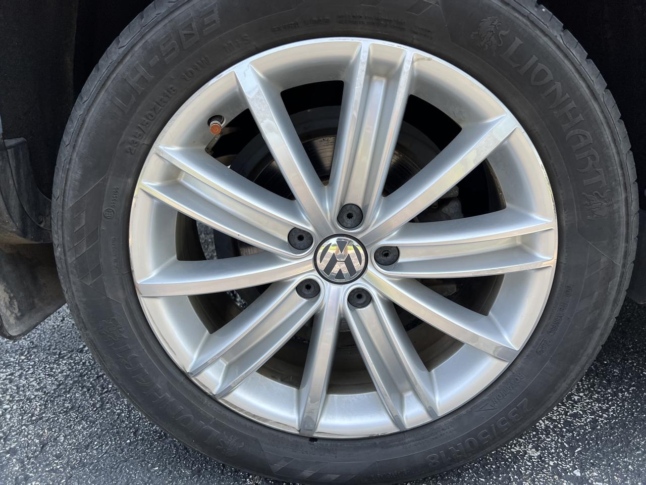 Volkswagen Tiguan 4MOTION 4dr Auto R-Line 2016
