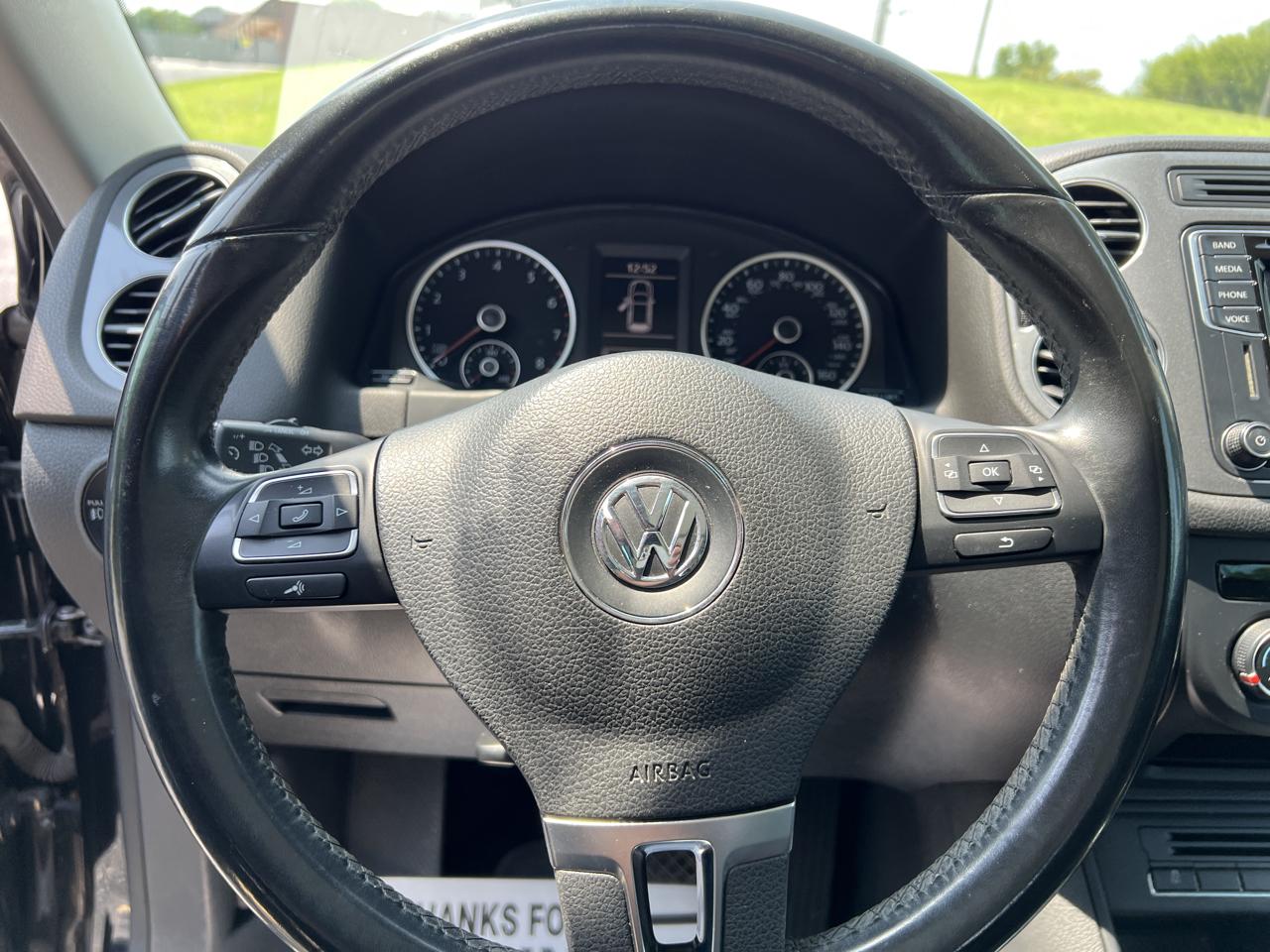 Volkswagen Tiguan 4MOTION 4dr Auto R-Line 2016
