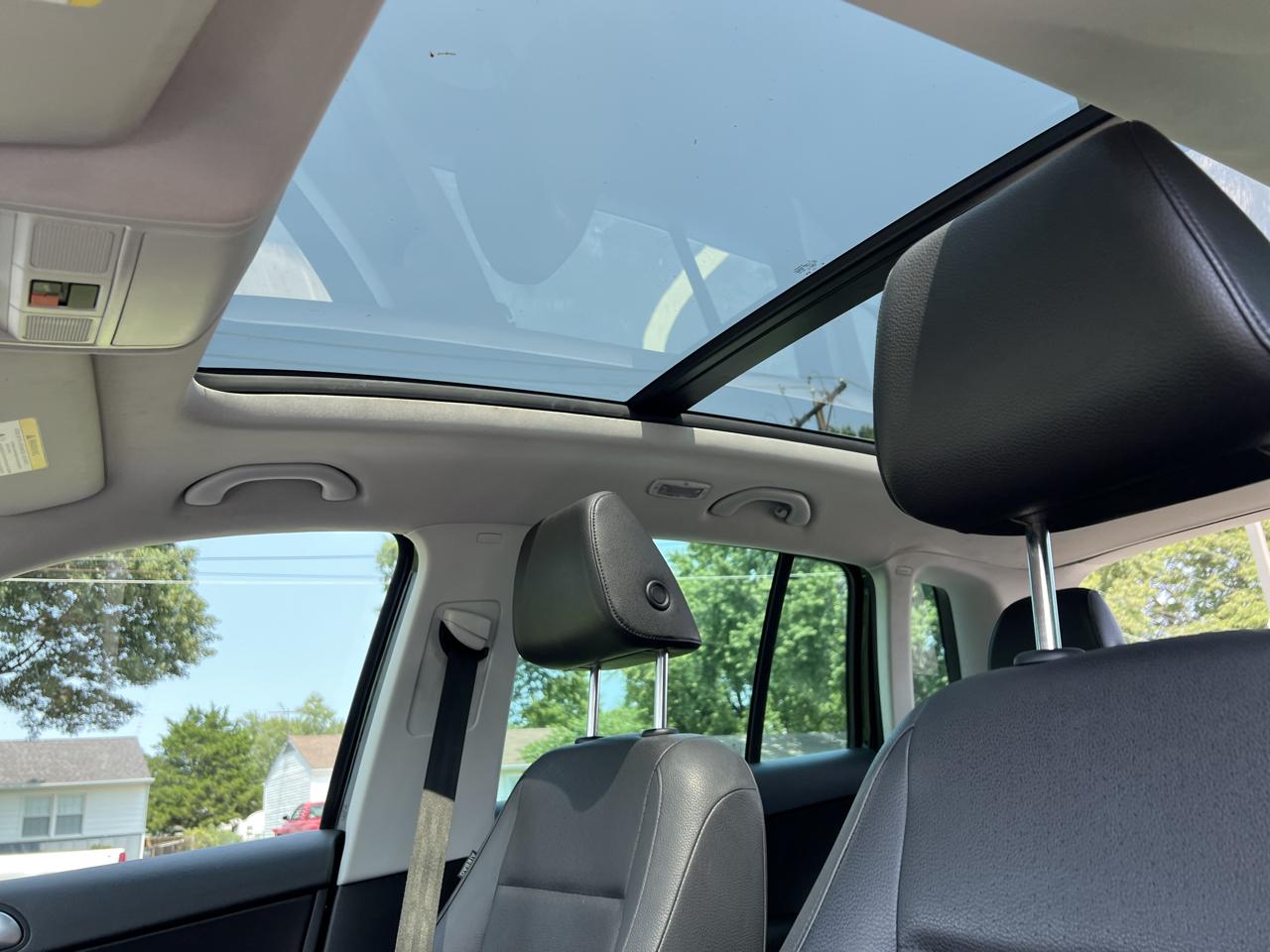 Volkswagen Tiguan 4MOTION 4dr Auto R-Line 2016