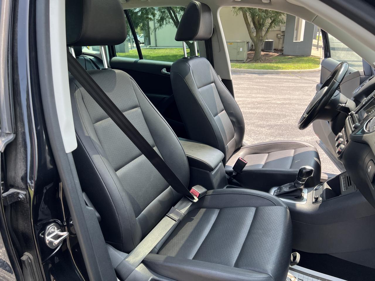 Volkswagen Tiguan 4MOTION 4dr Auto R-Line 2016