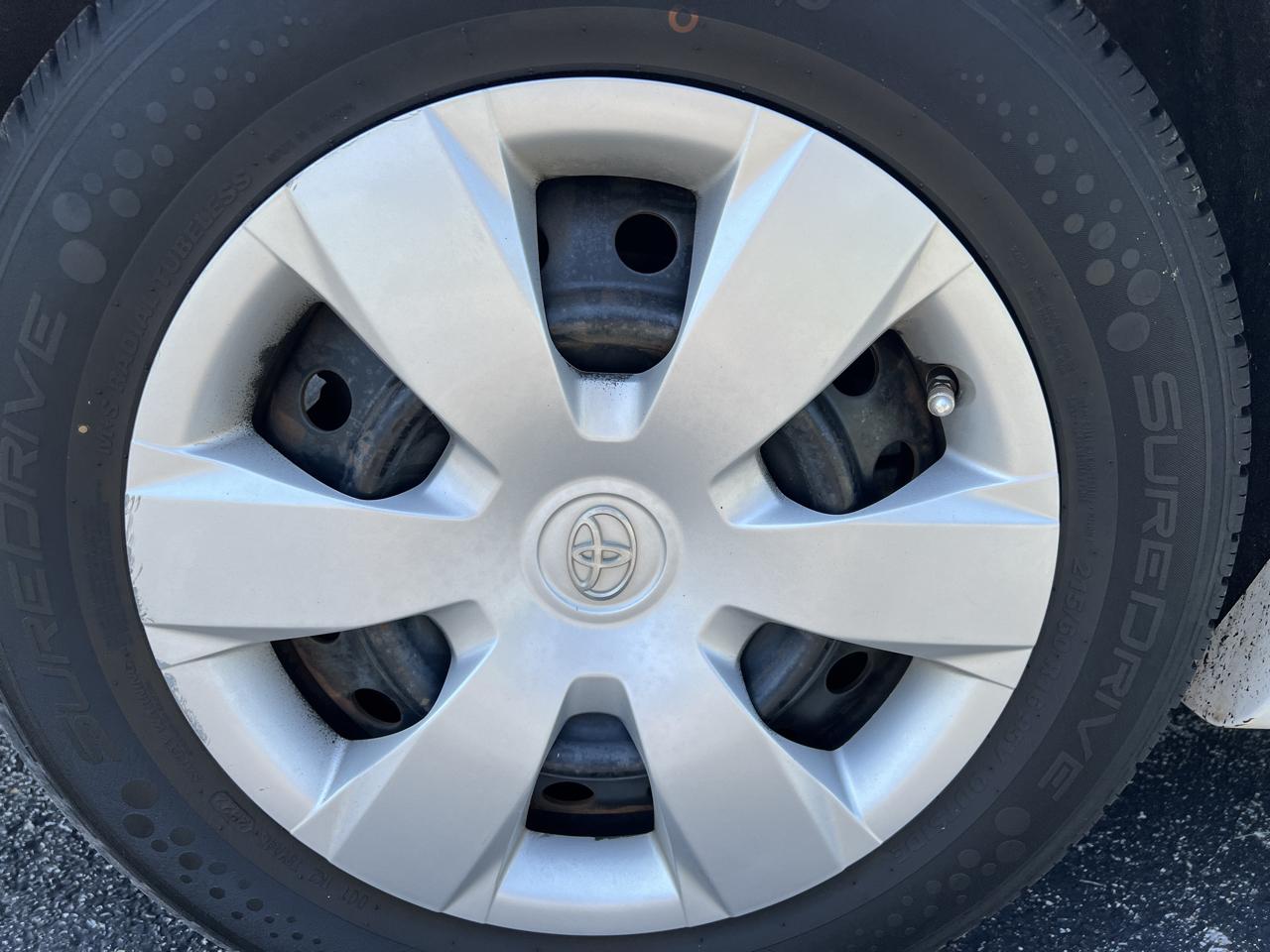 Toyota Camry 4dr Sdn I4 Auto (Natl) 2009