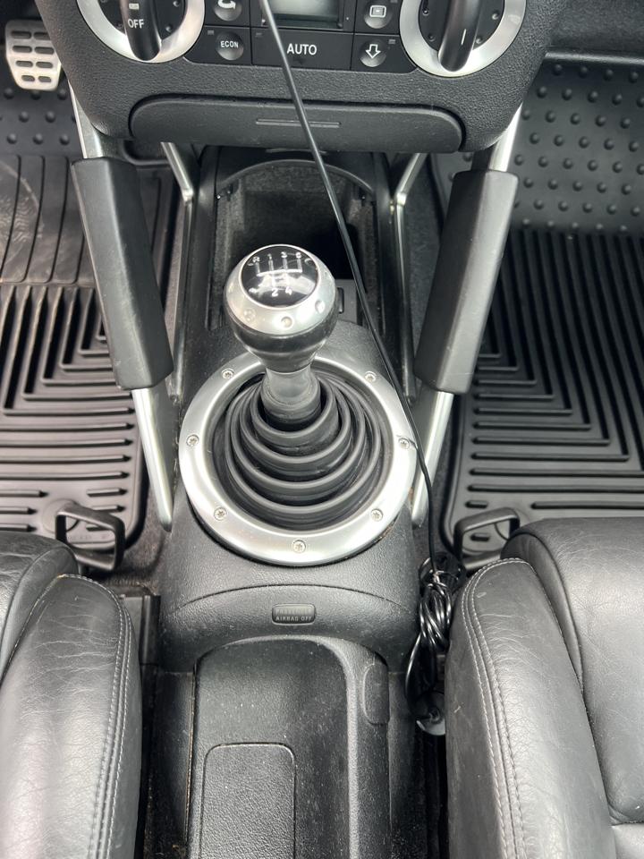 Audi TT 2dr Cpe Quattro 5-Spd w/ESP 2001