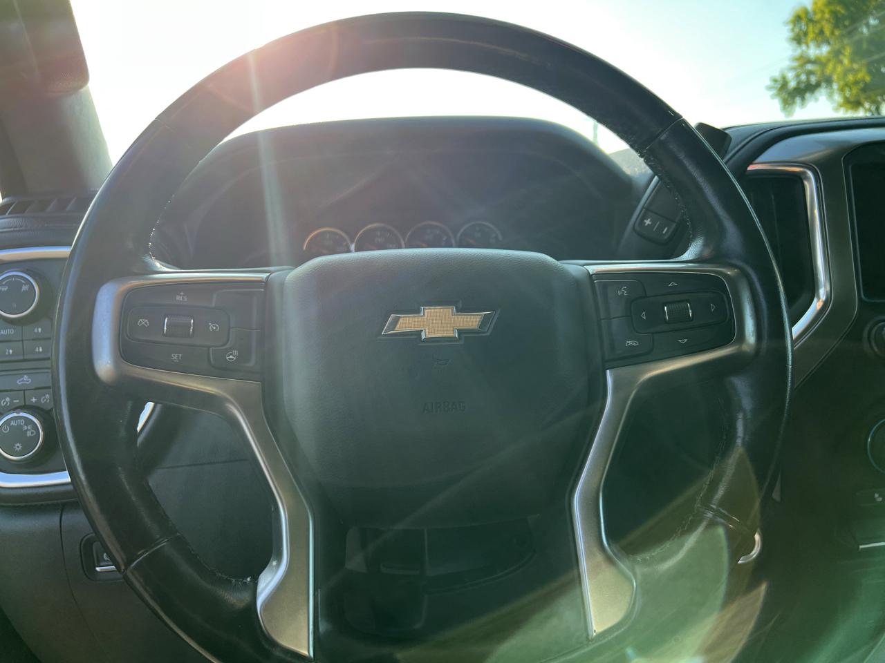 Chevrolet Silverado 1500 4WD Crew Cab 147" LT 2019