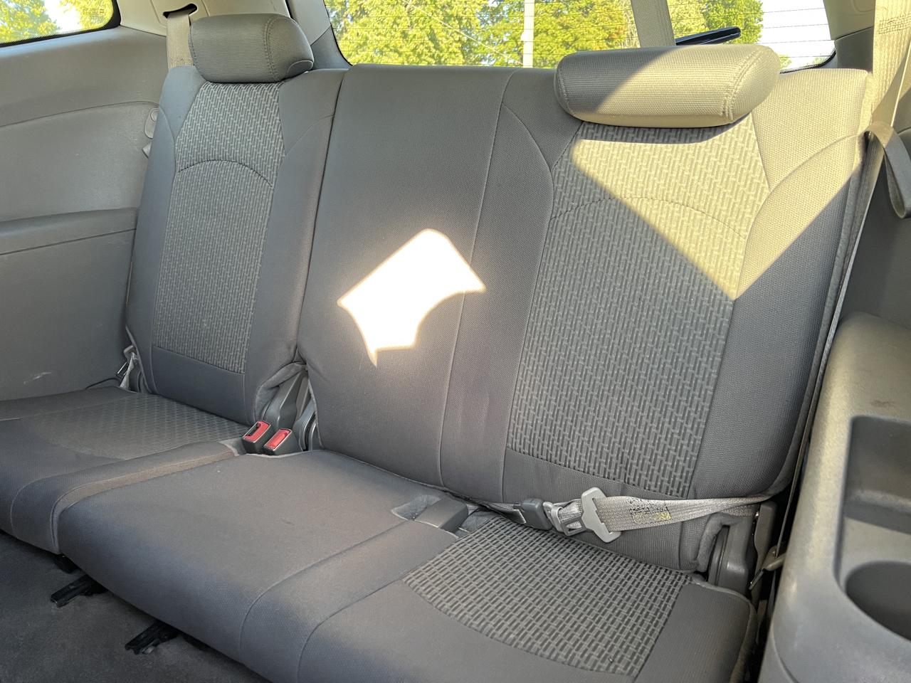 Chevrolet Traverse FWD 4dr LS 2012
