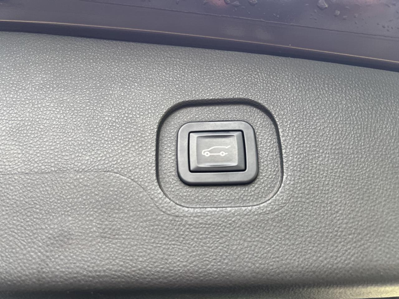 Chevrolet Equinox FWD 4dr LTZ 2011