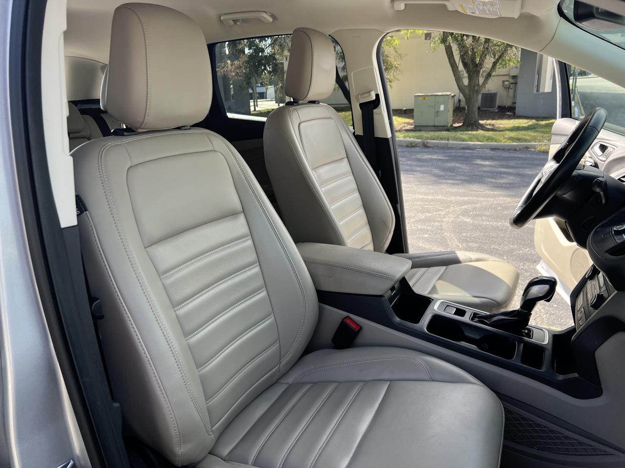 Ford Escape SEL 4WD 2019