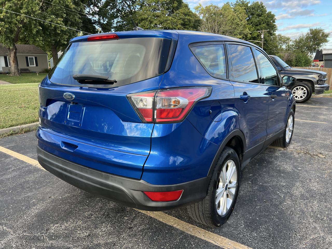 Ford Escape S FWD 2017
