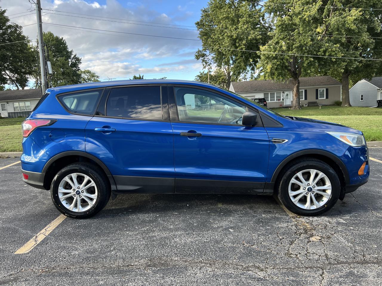 Ford Escape S FWD 2017