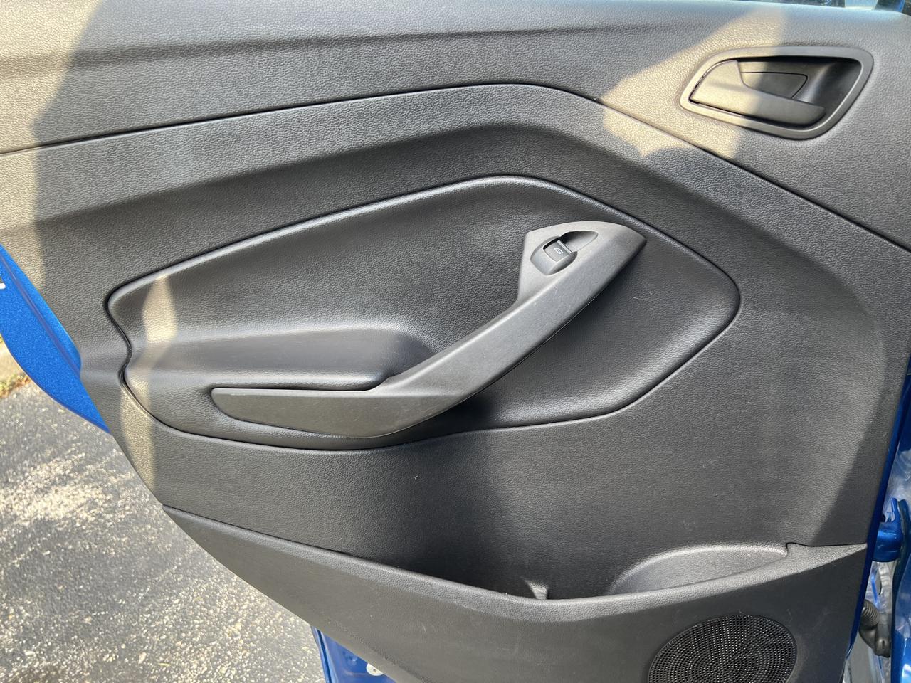 Ford Escape S FWD 2017
