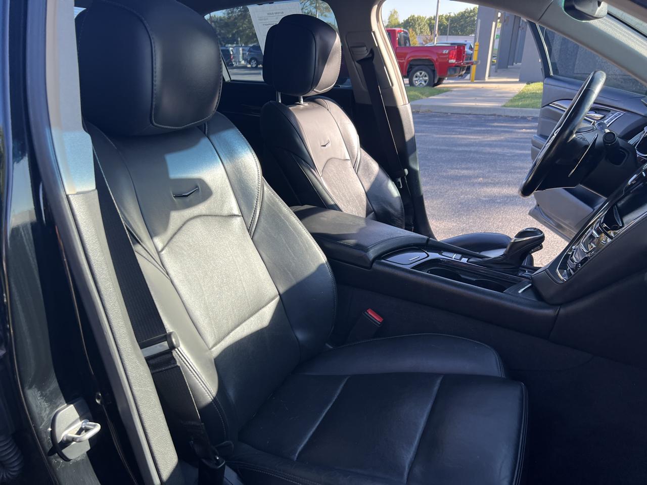 Cadillac CTS Sedan 4dr Sdn 2.0L Turbo Performance AWD 2014