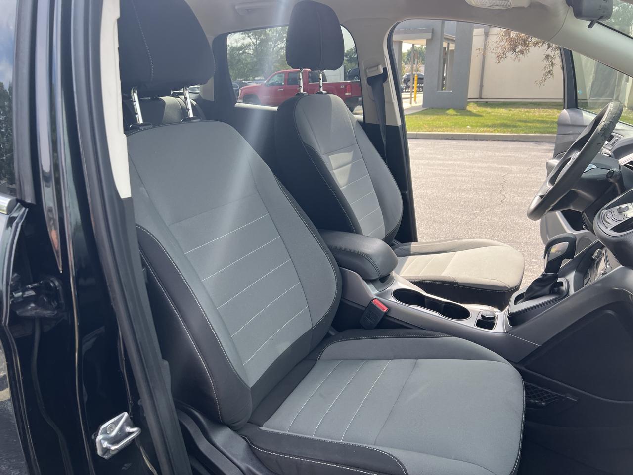 Ford Escape FWD 4dr SE 2016