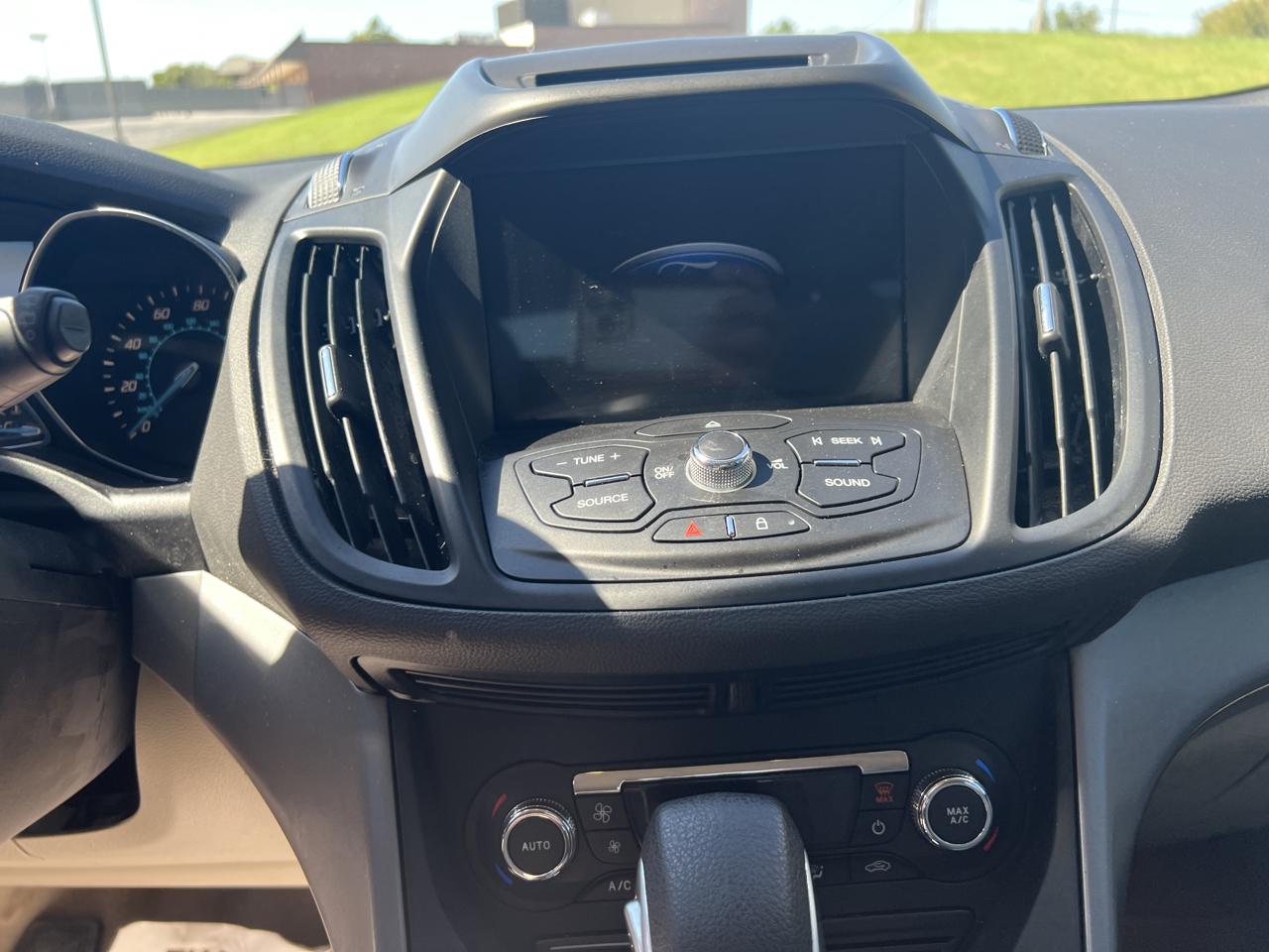 Ford Escape FWD 4dr SE 2016