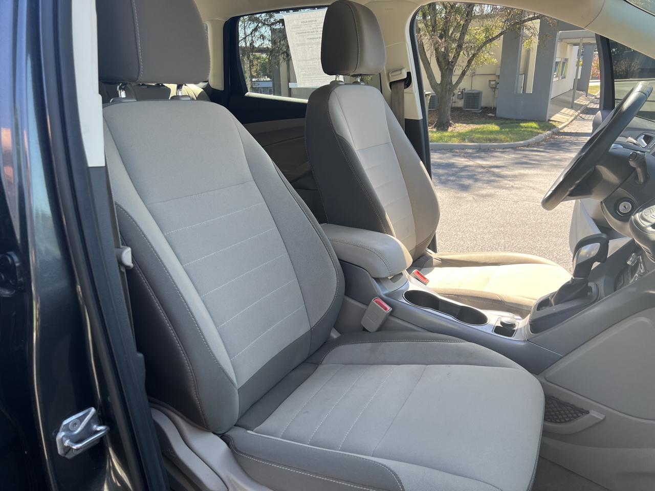 Ford Escape FWD 4dr SE 2016