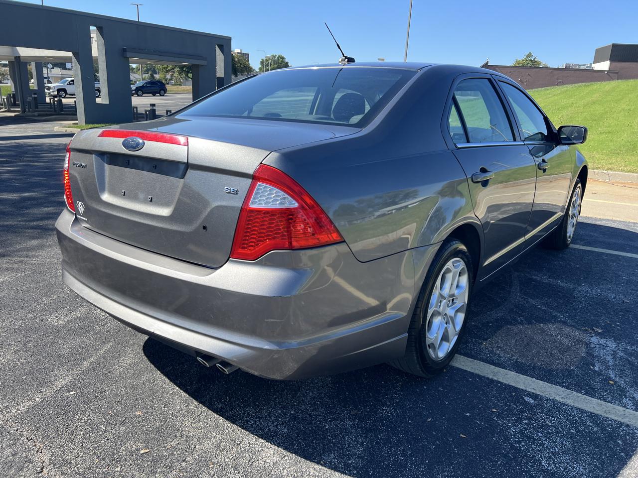 Ford Fusion 4dr Sdn SE FWD 2010