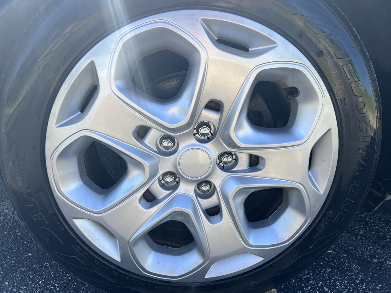 Ford Fusion 4dr Sdn SE FWD 2010