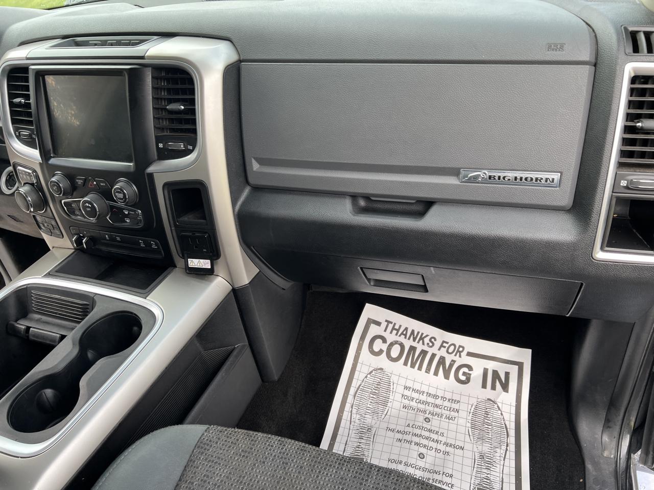 RAM 1500 4WD Crew Cab 140.5" Big Horn 2016