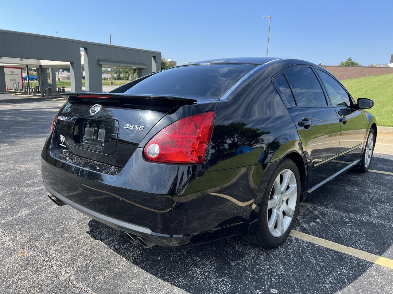 Nissan Maxima 4dr Sdn V6 CVT 3.5 SE 2007