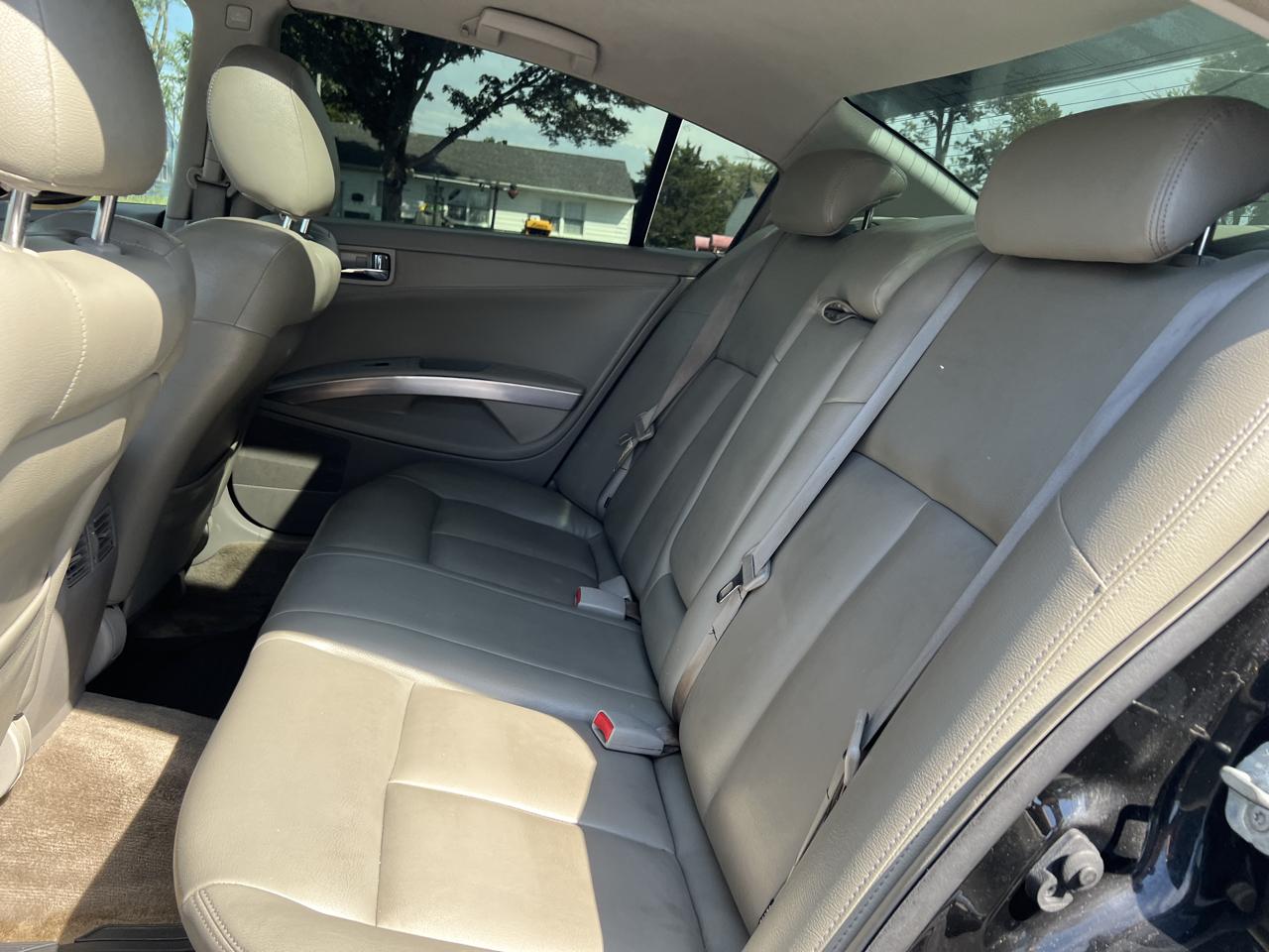 Nissan Maxima 4dr Sdn V6 CVT 3.5 SE 2007