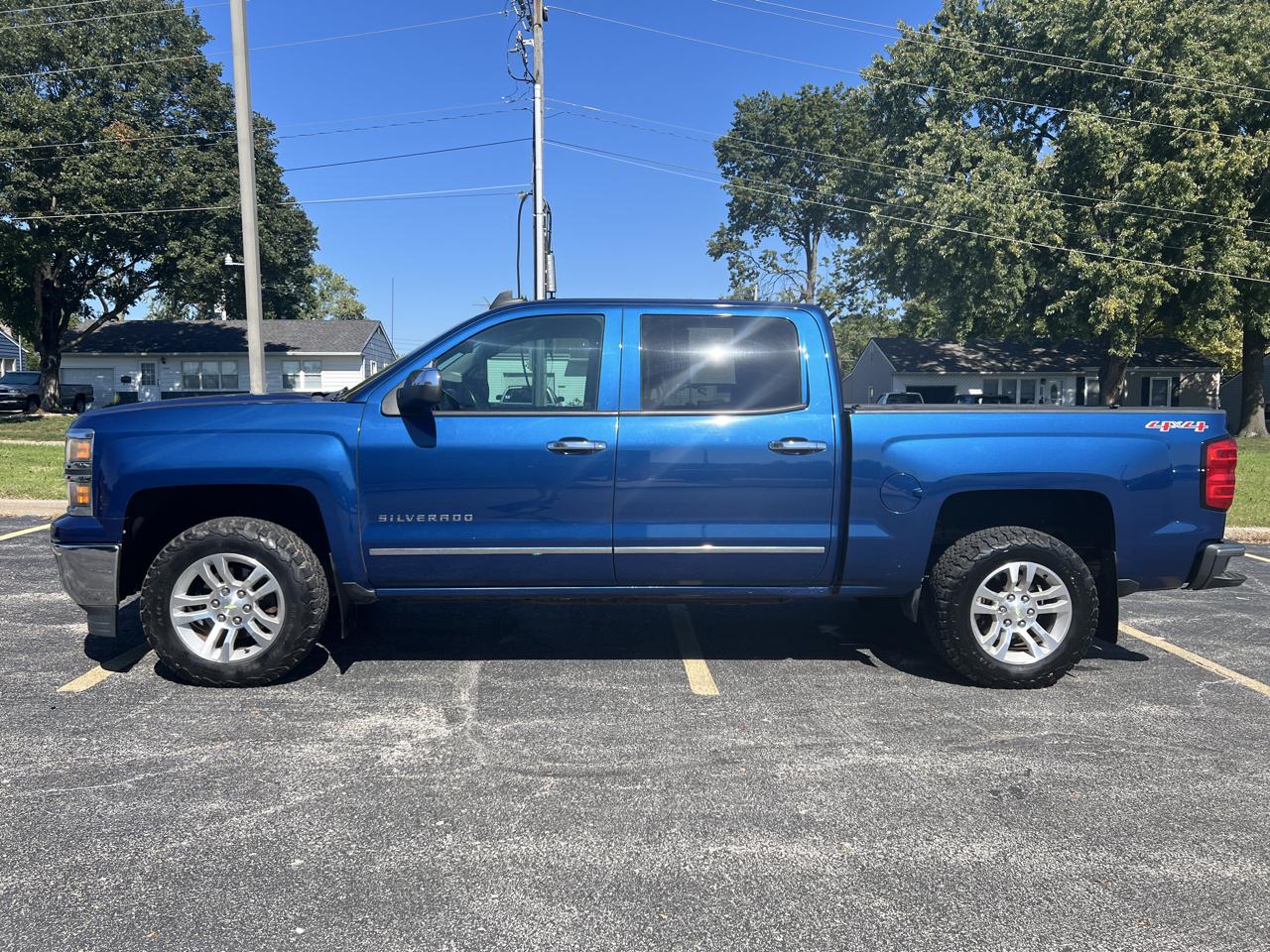 Chevrolet Silverado 1500 4WD Crew Cab 143.5" LT w/1LT 2015