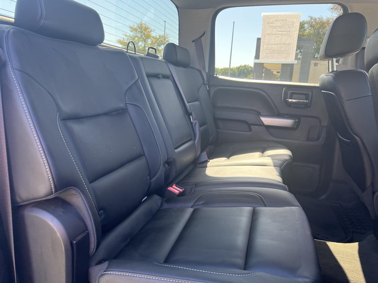 Chevrolet Silverado 1500 4WD Crew Cab 143.5" LT w/1LT 2015