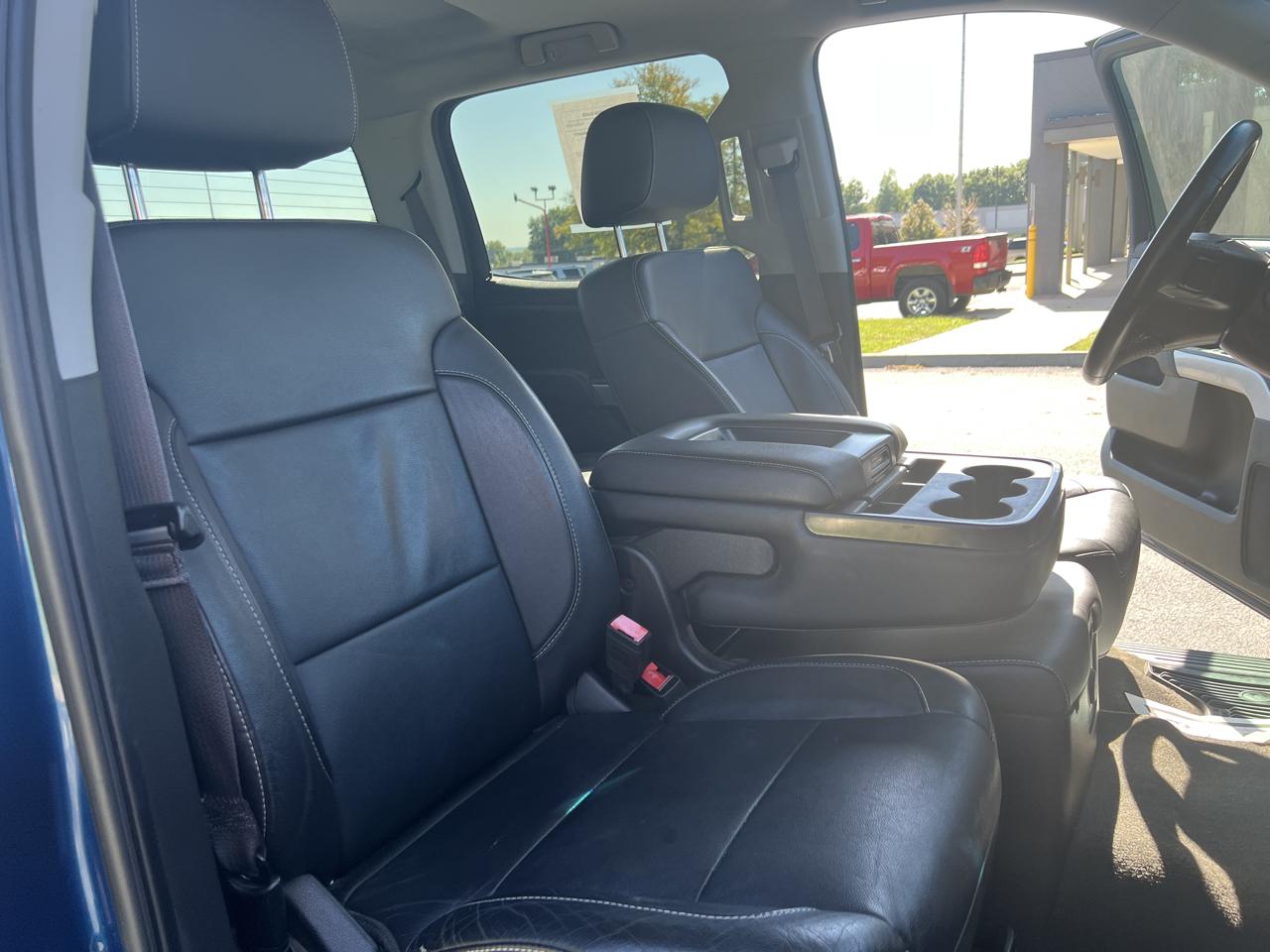 Chevrolet Silverado 1500 4WD Crew Cab 143.5" LT w/1LT 2015