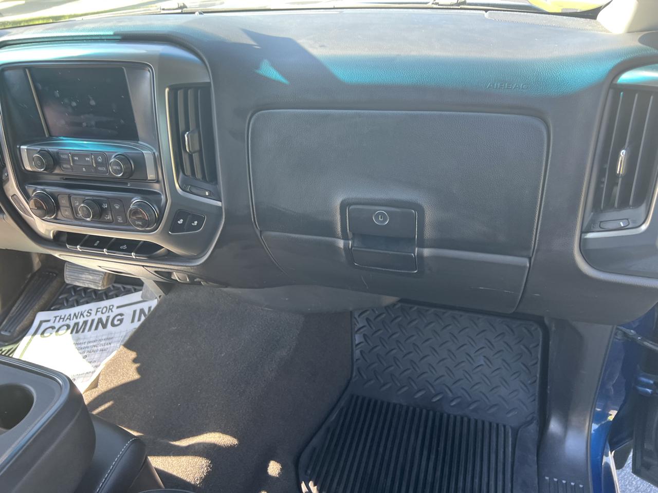 Chevrolet Silverado 1500 4WD Crew Cab 143.5" LT w/1LT 2015