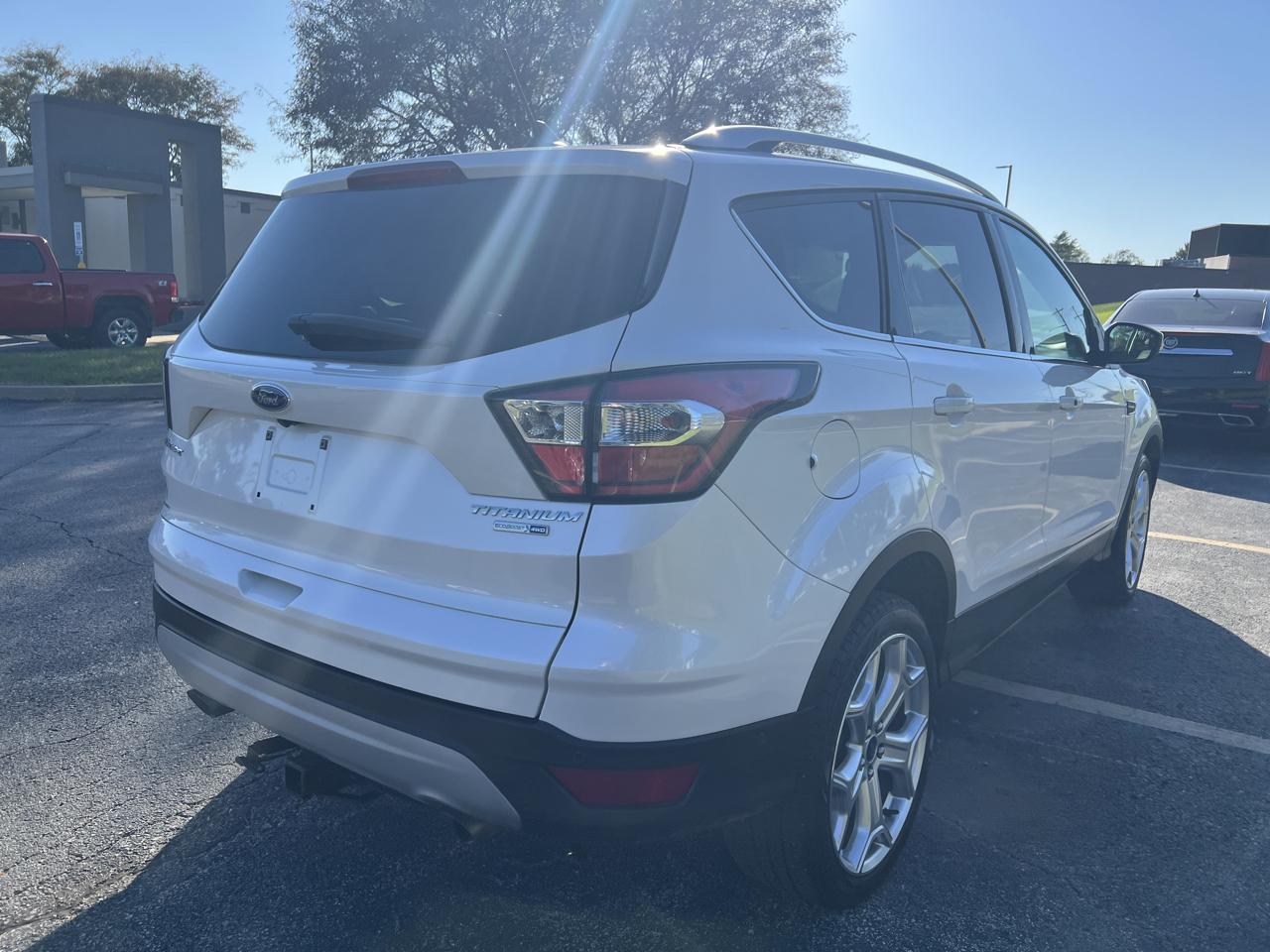 Ford Escape Titanium 4WD 2018