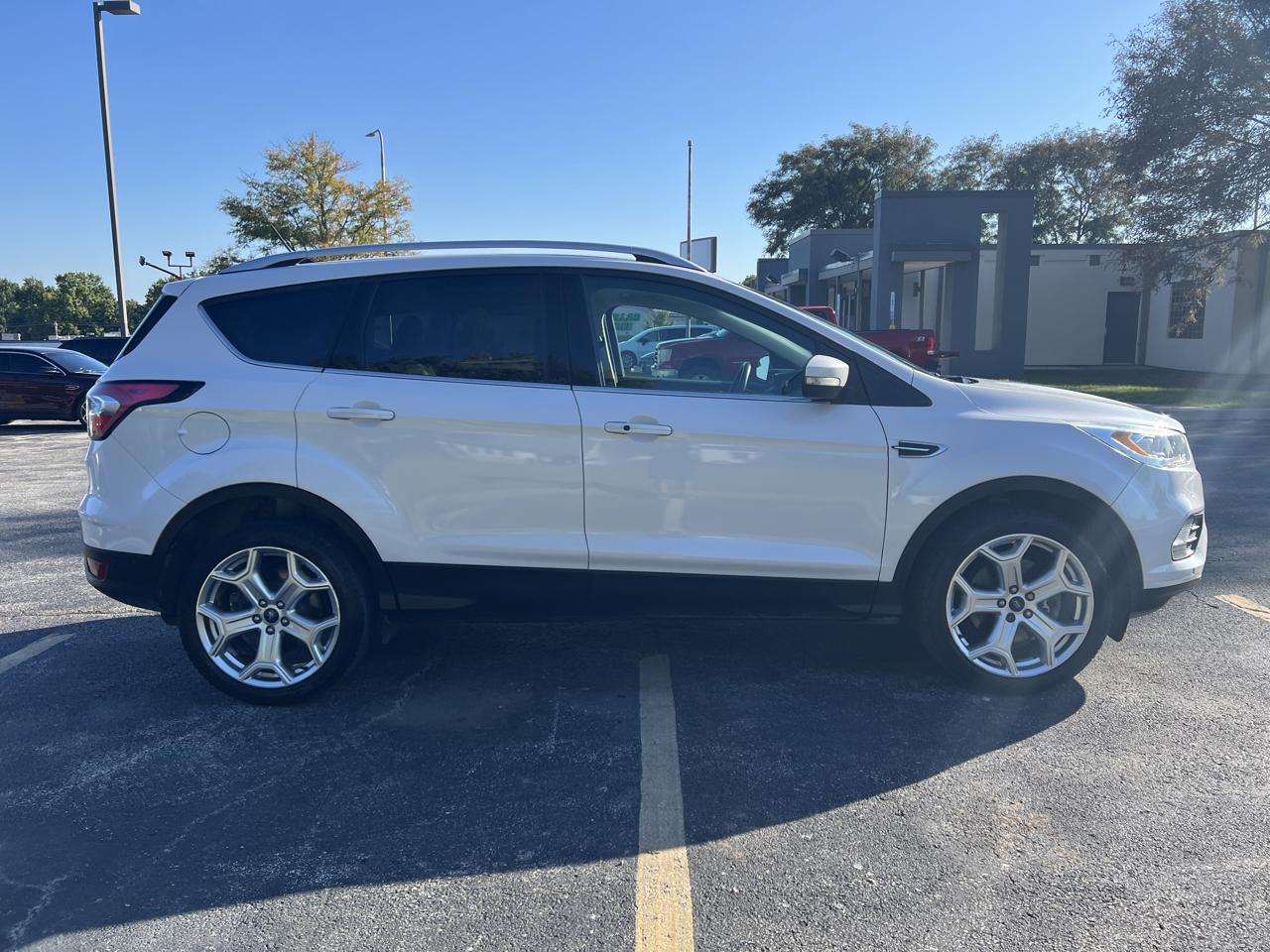 Ford Escape Titanium 4WD 2018