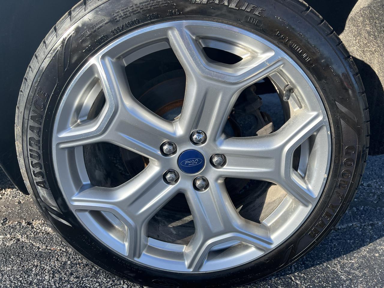 Ford Escape Titanium 4WD 2018
