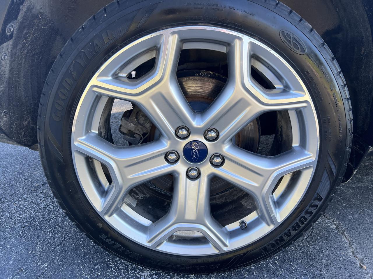 Ford Escape Titanium 4WD 2018