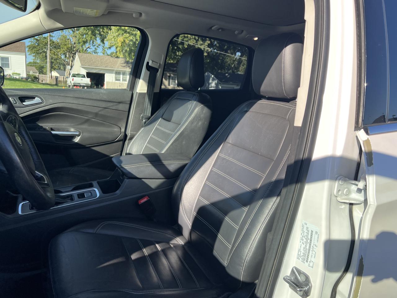 Ford Escape Titanium 4WD 2018