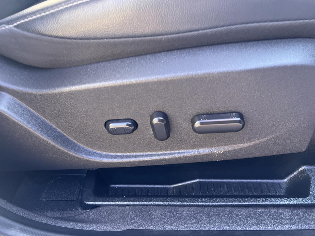 Ford Escape Titanium 4WD 2018