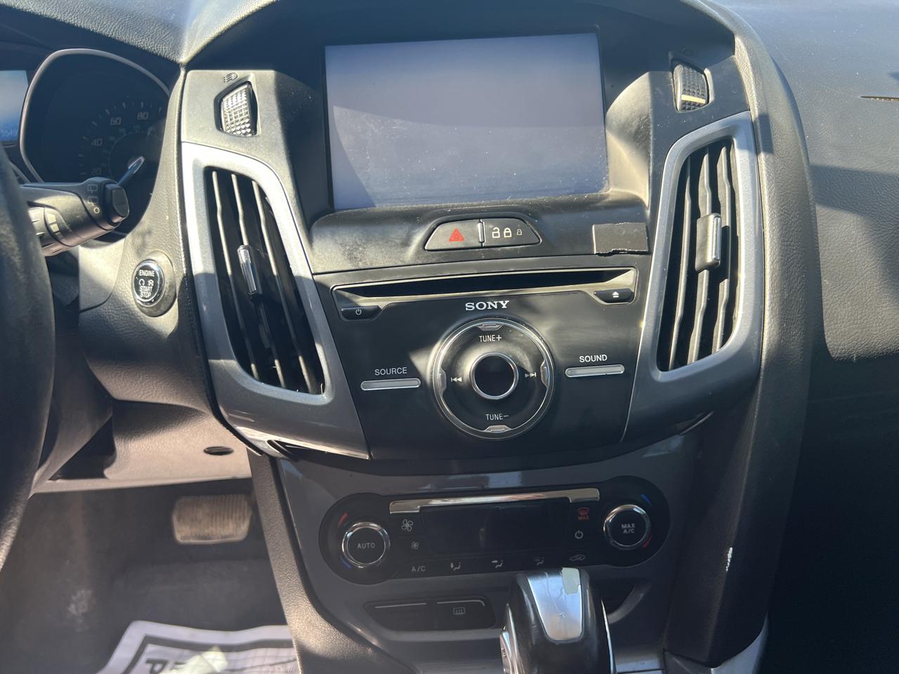 Ford Focus 5dr HB Titanium 2014