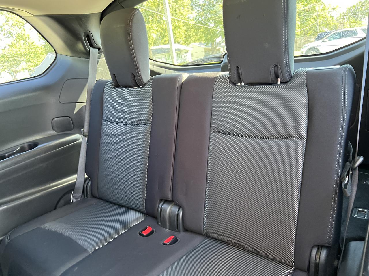 Nissan Pathfinder 4x4 SV 2017