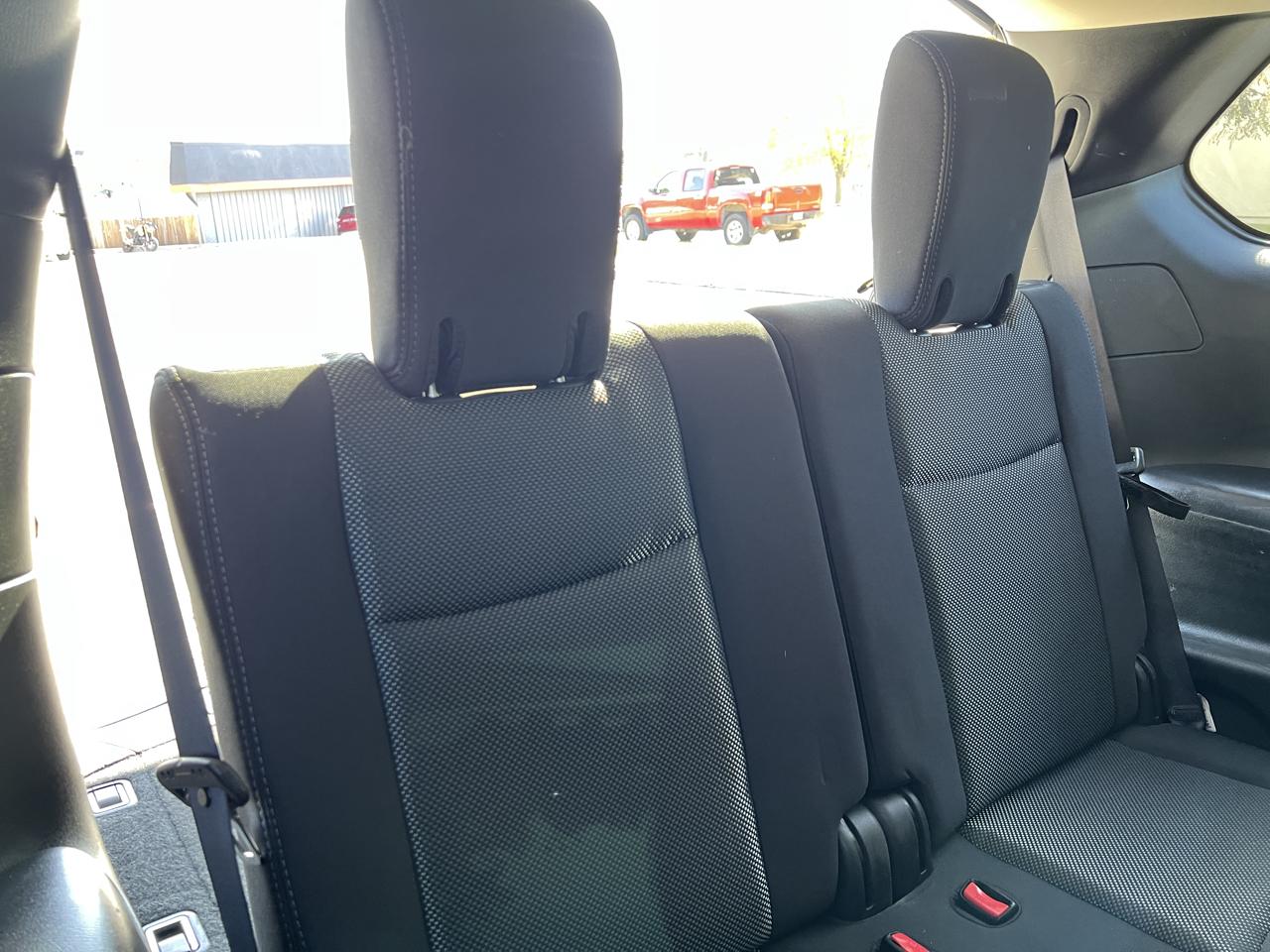 Nissan Pathfinder 4x4 SV 2017