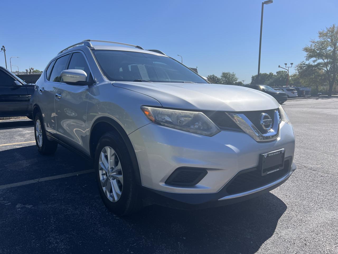 Nissan Rogue FWD 4dr SV 2015
