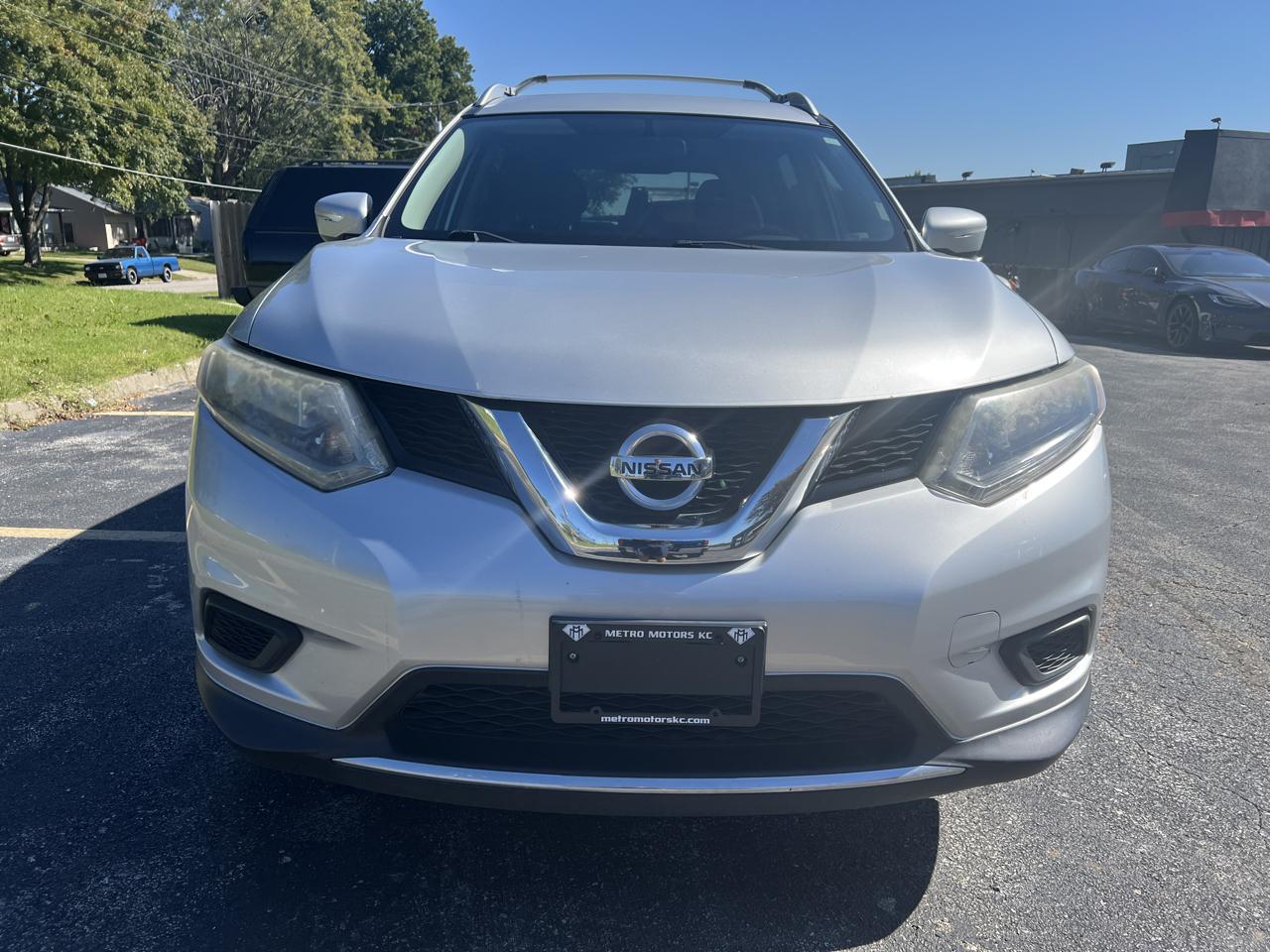 Nissan Rogue FWD 4dr SV 2015