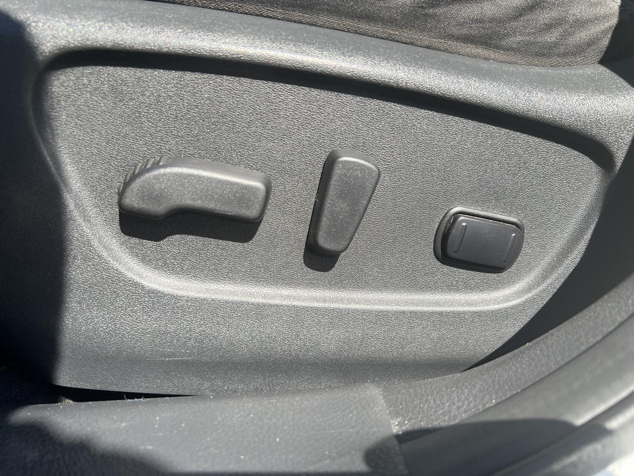 Nissan Rogue FWD 4dr SV 2015