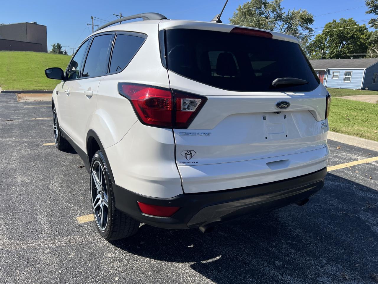 Ford Escape SEL 4WD 2019