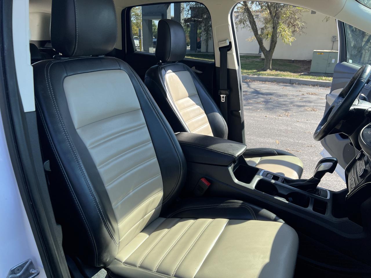 Ford Escape SEL 4WD 2019